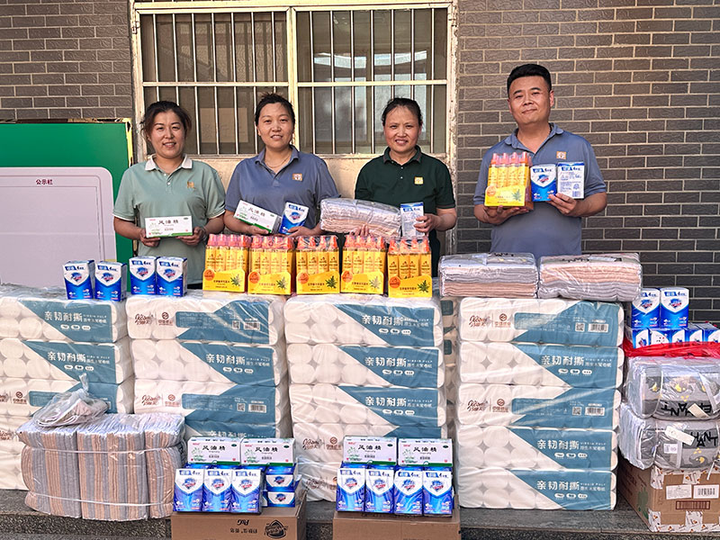 炎炎夏日送清涼——公司為職工發(fā)放防暑降溫福利