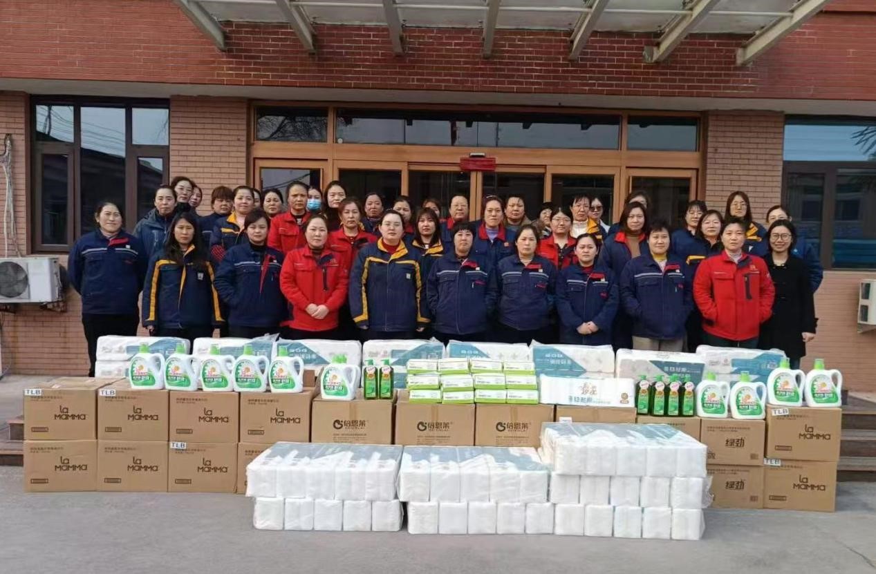 情暖女員工，愛在三月天丨金科星為全體女員工發放“三八”婦女節暖心福利